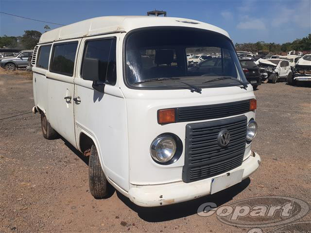 VOLKSWAGEN KOMBI 1.4 MI STD 8V FLEX MANUAL 2011