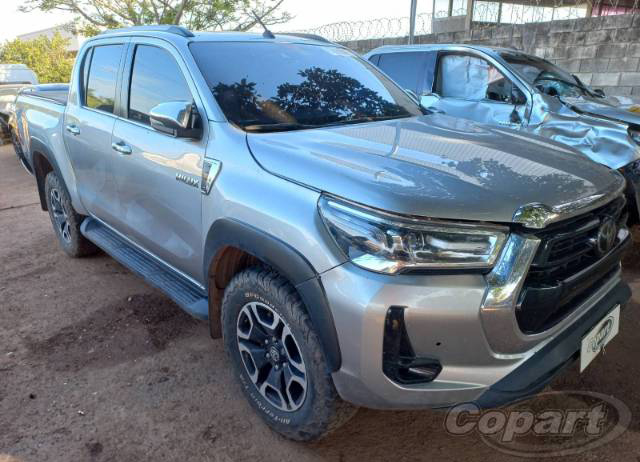 TOYOTA HILUX CD SRX 2.8 D-4D TURBO 2021