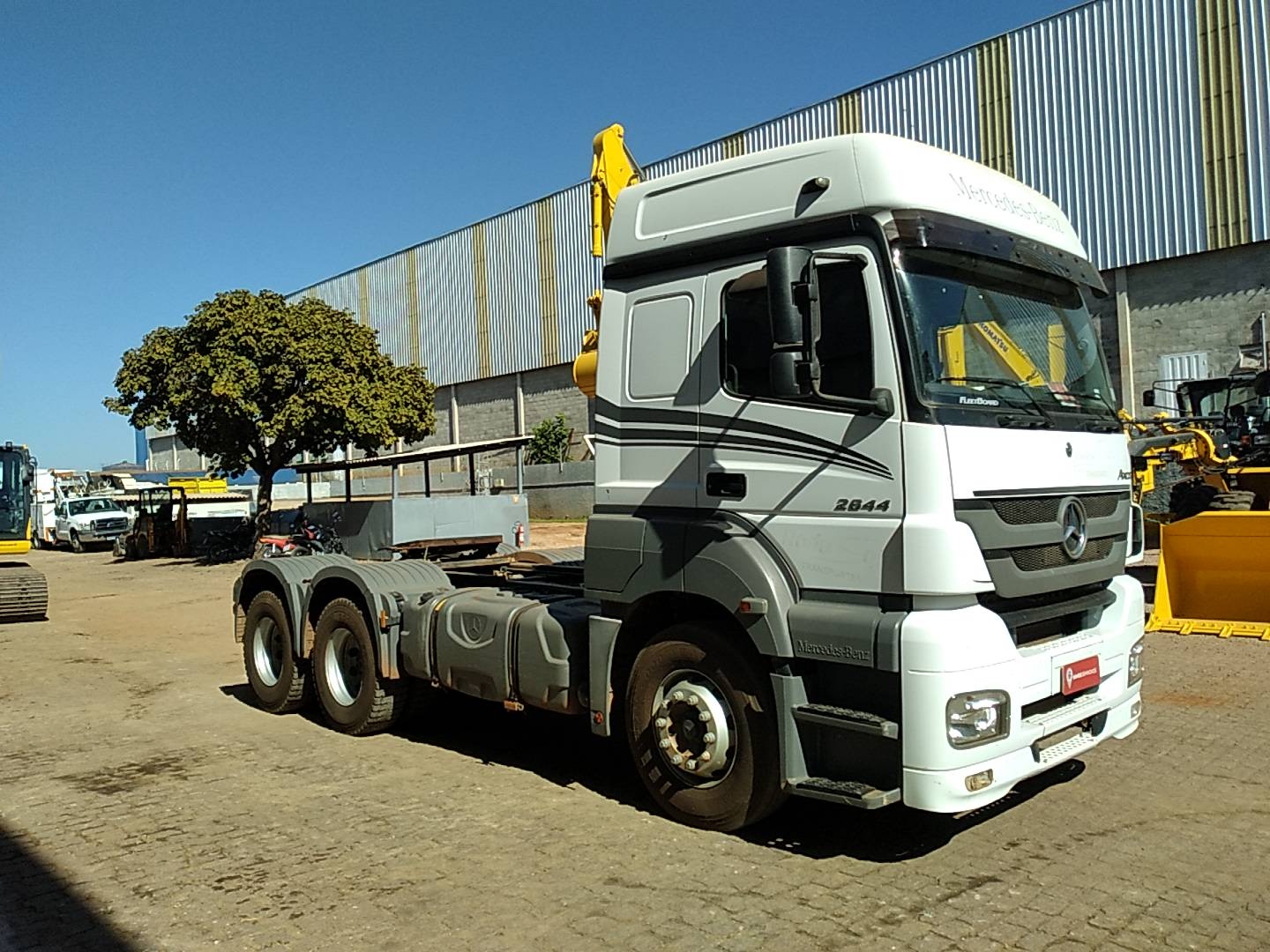 MERCEDES BENZ AXOR 2644 6X4 2022