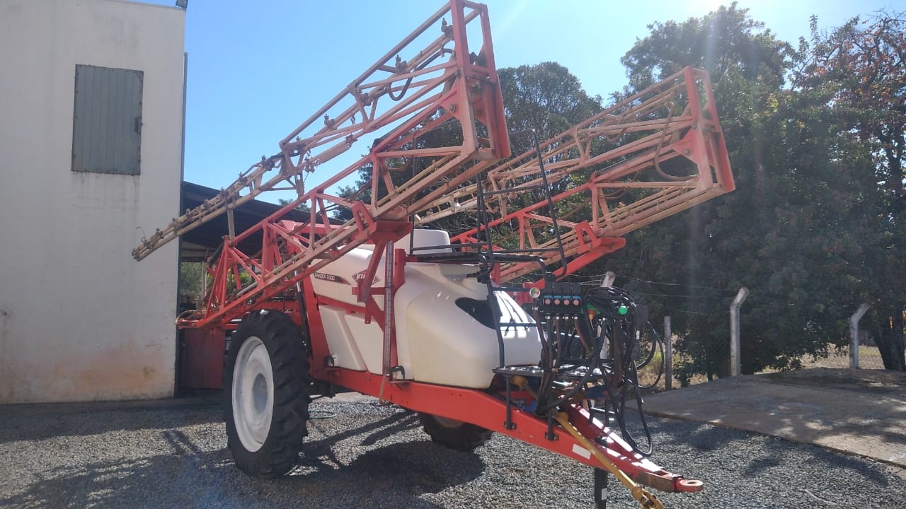PULVERIZADOR KUHN RANGER 2000 2018