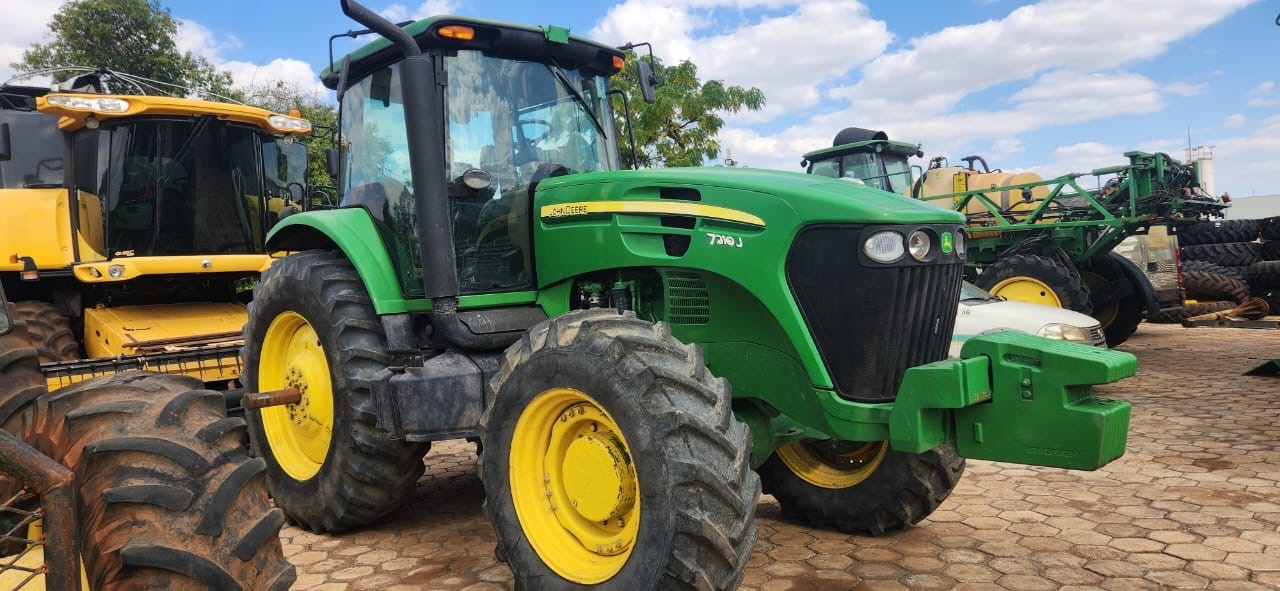 TRATOR JOHN DEERE 7210J 210CV 2013