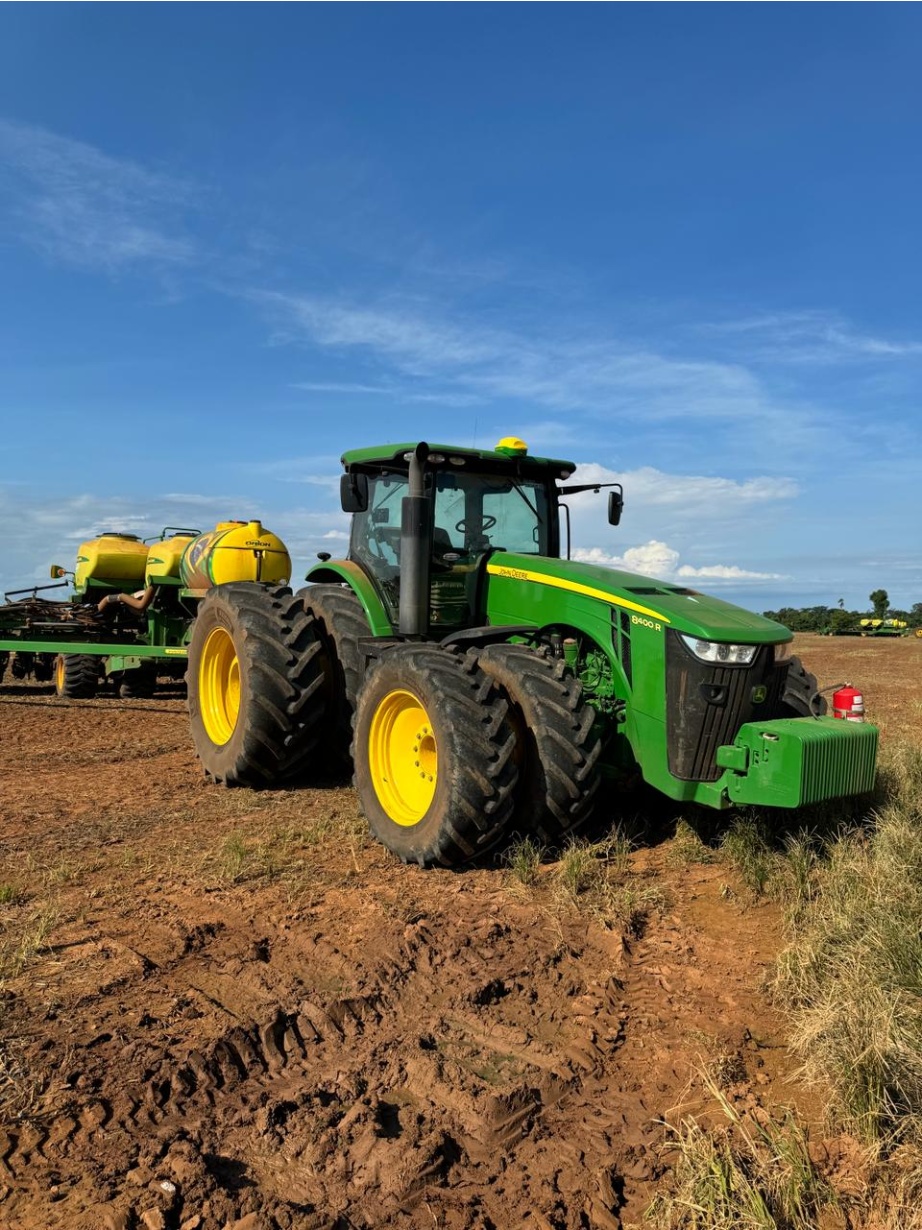 TRATOR JOHN DEERE 8400R 400CV 2022