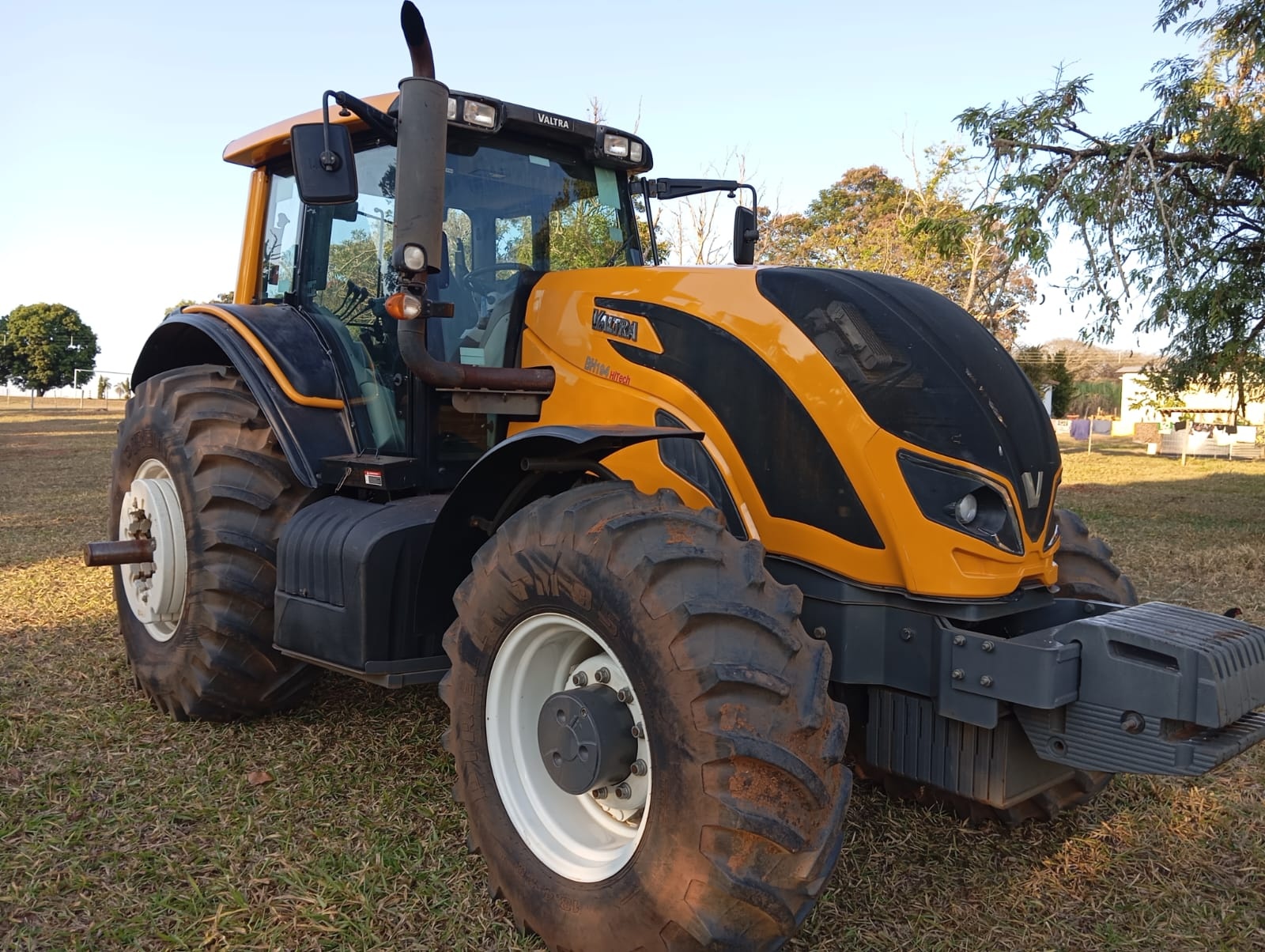 TRATOR VALTRA BH194 HITECH 195CV 2019