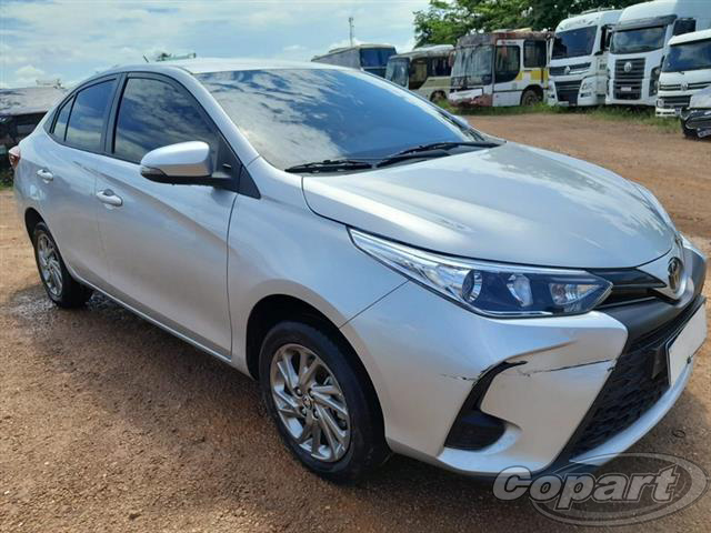 TOYOTA YARIS 1.5 16V FLEX SEDAN XS MULTDRIVE 2023