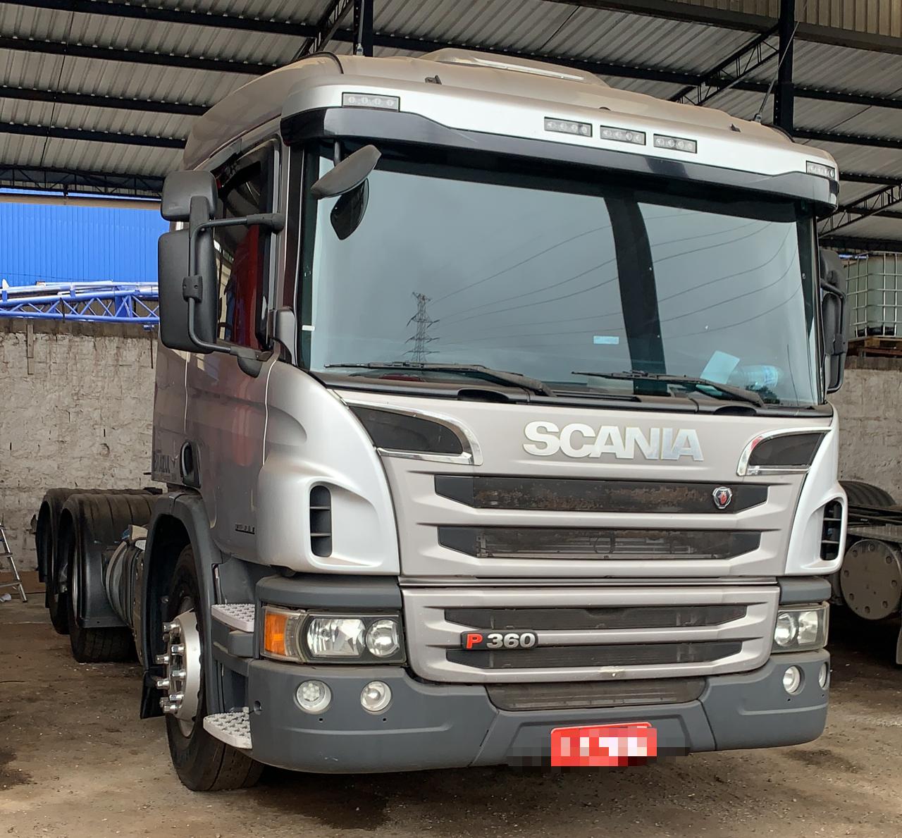 SCANIA P 360 A 6X2 2015