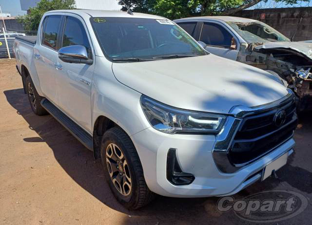 TOYOTA HILUX CD SRX 2.8 D-4D TURBO 2024