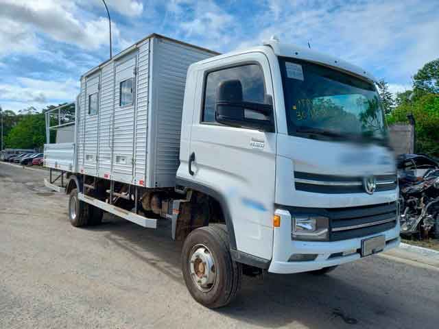 VOLKSWAGEN 11.180 DELIVERY 4X2 2023
